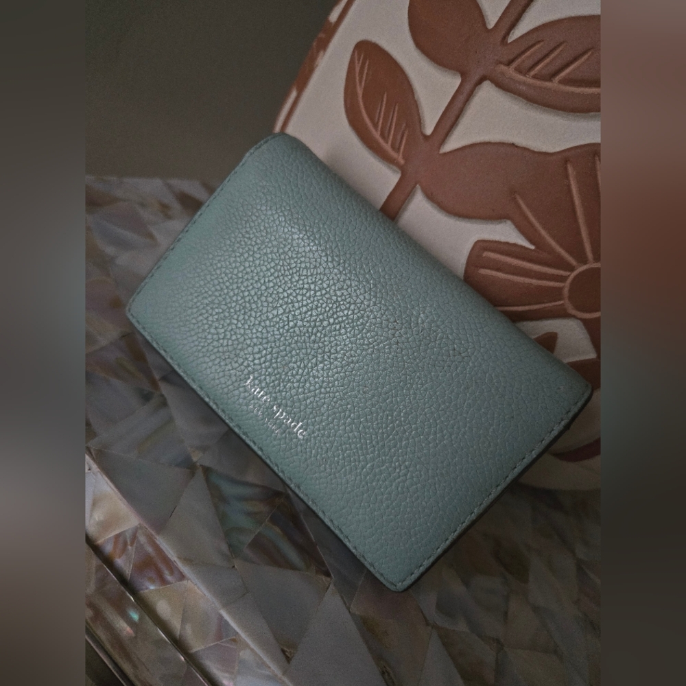 Kate Spade Mint Leather Wallet